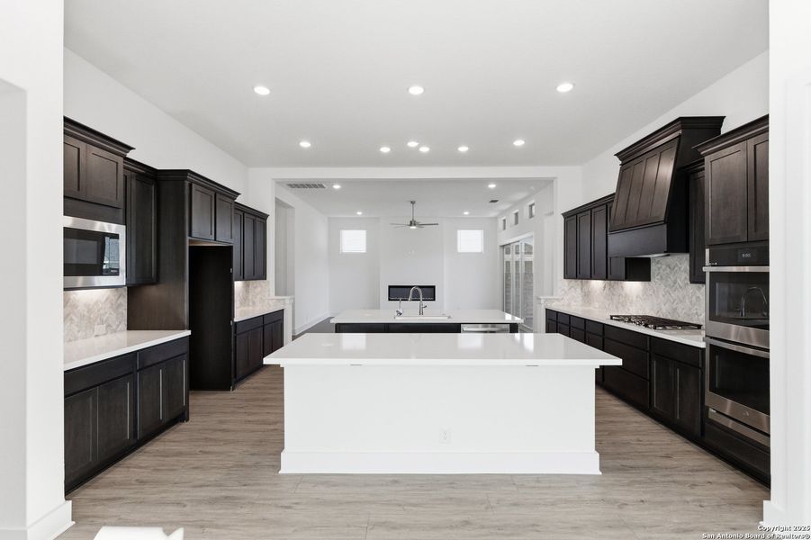 Furnished interior view inside a new home in Mesa Western, Cibolo (Image 11).