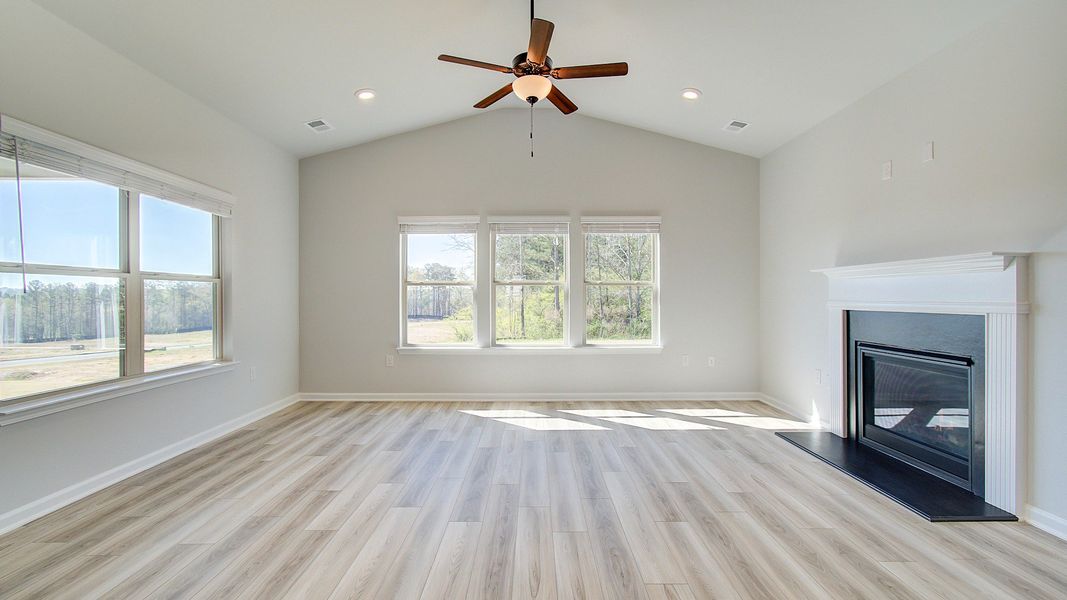 Representative furnished interior of a home built from the Stonefield by DRB Homes in Everson, Snellville (Image 16). Representative furnished interior of a home built from the Stonefield by DRB Homes in Everson, Snellville (Image 16).