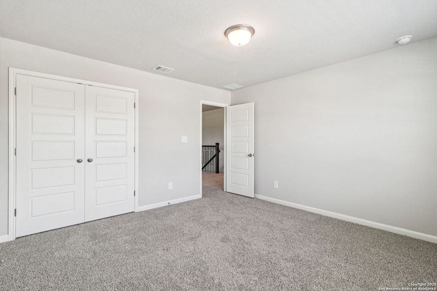 Spacious, unfurnished interior of a new home in Arcadia Ridge - Classic Series, San Antonio (Image 41).