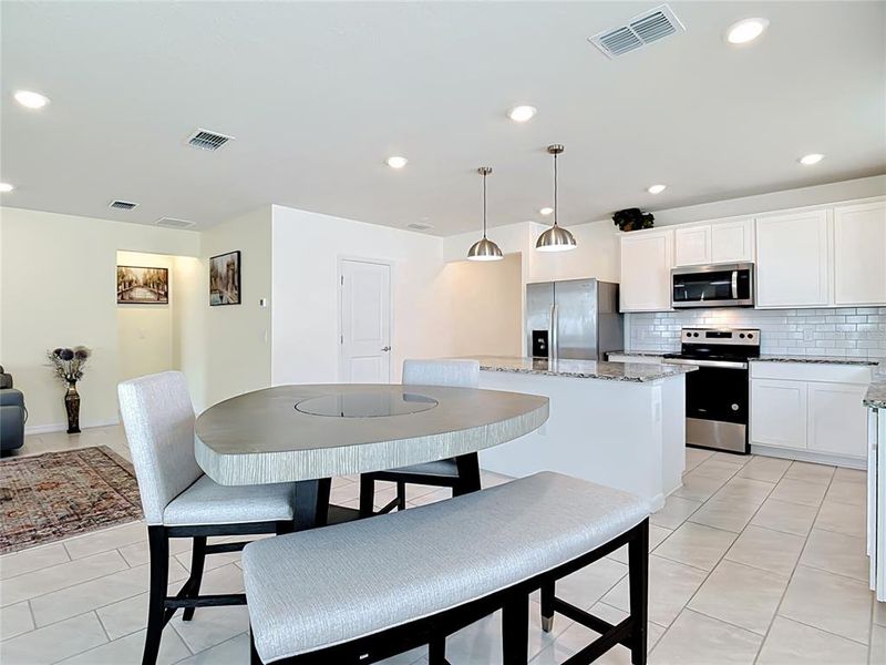 Furnished interior view inside a new home in , Winter Haven (Image 14).