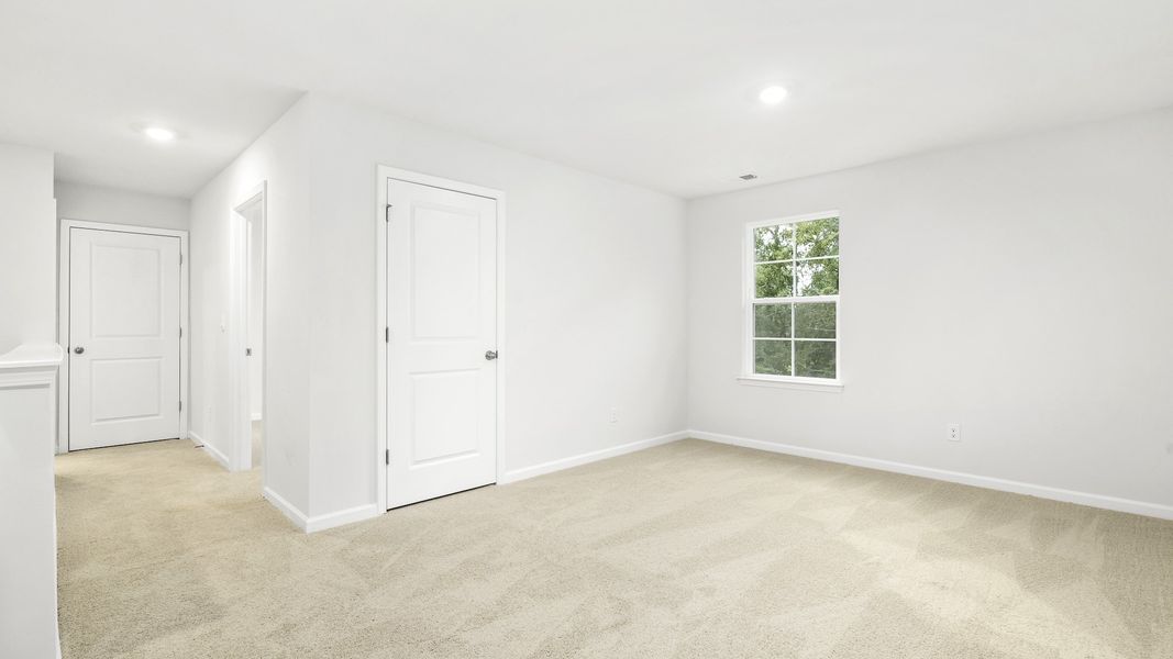 Spacious, unfurnished interior of a new home in Country Creek, Lexington (Image 14). Spacious, unfurnished interior of a new home in Country Creek, Lexington (Image 14).