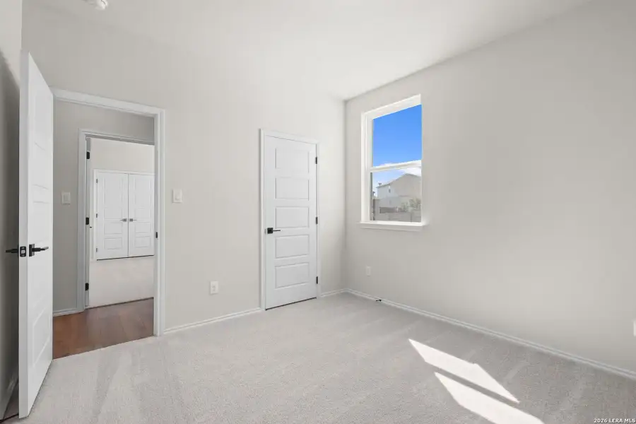Spacious, unfurnished interior of a new home in Comanche Ridge, San Antonio (Image 40). Spacious, unfurnished interior of a new home in Comanche Ridge, San Antonio (Image 40).