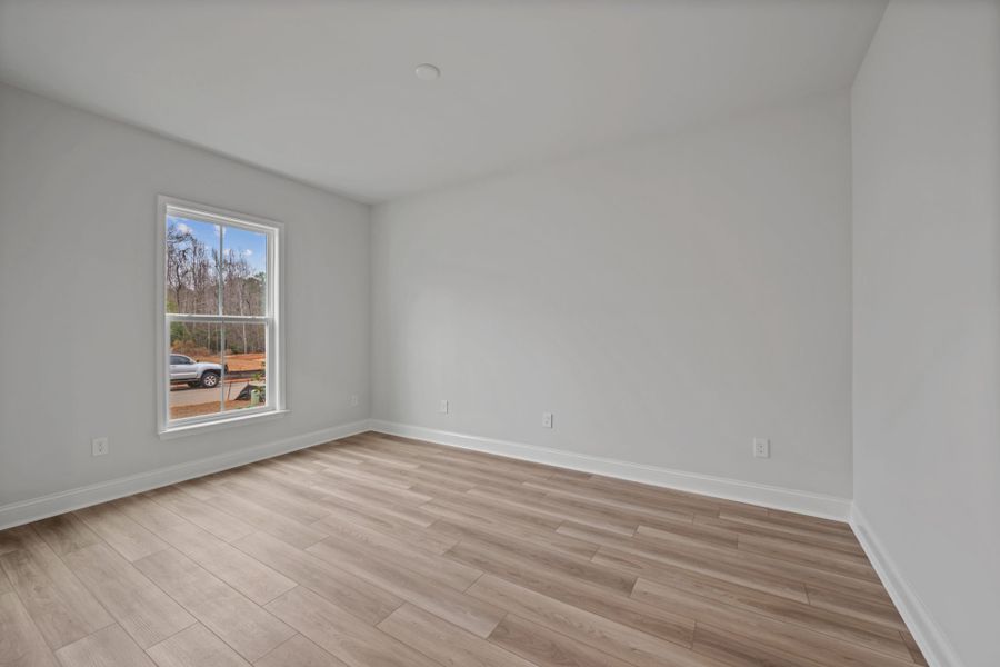 Spacious, unfurnished interior of a new home in Carriage Estates, Lexington (Image 18).