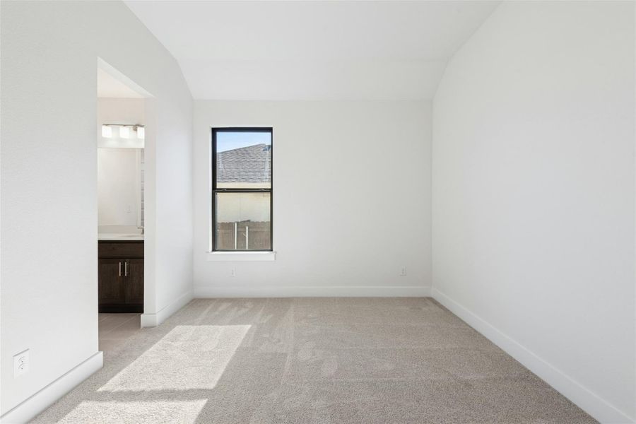 Spacious, unfurnished interior of a new home in Riverstone, Georgetown (Image 22).