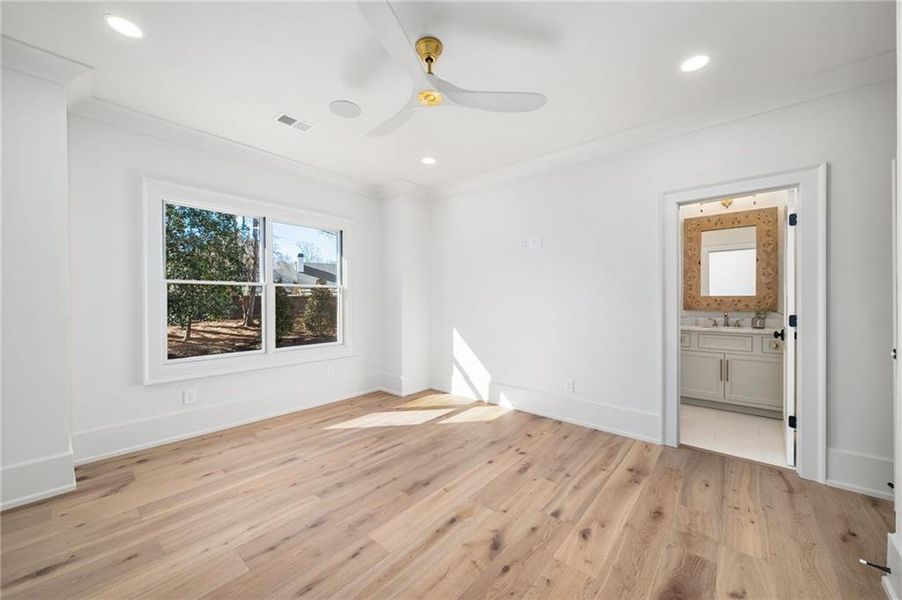 Spacious, unfurnished interior of a new home in , Alpharetta (Image 69).