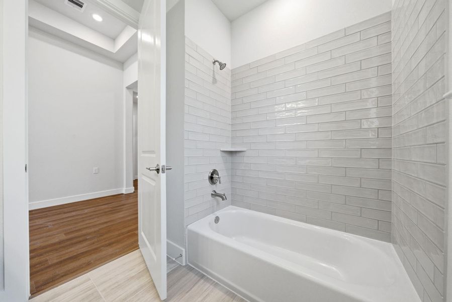 Furnished interior view inside a new home in Chambers Creek, Willis (Image 13).