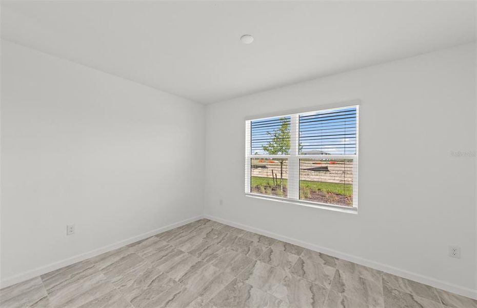 Spacious, unfurnished interior of a new home in Lakespur Wellen Park, Venice (Image 20). Spacious, unfurnished interior of a new home in Lakespur Wellen Park, Venice (Image 20).
