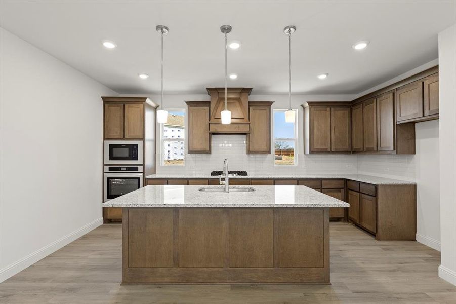 11_12. 510 Front Davis - Kitchen