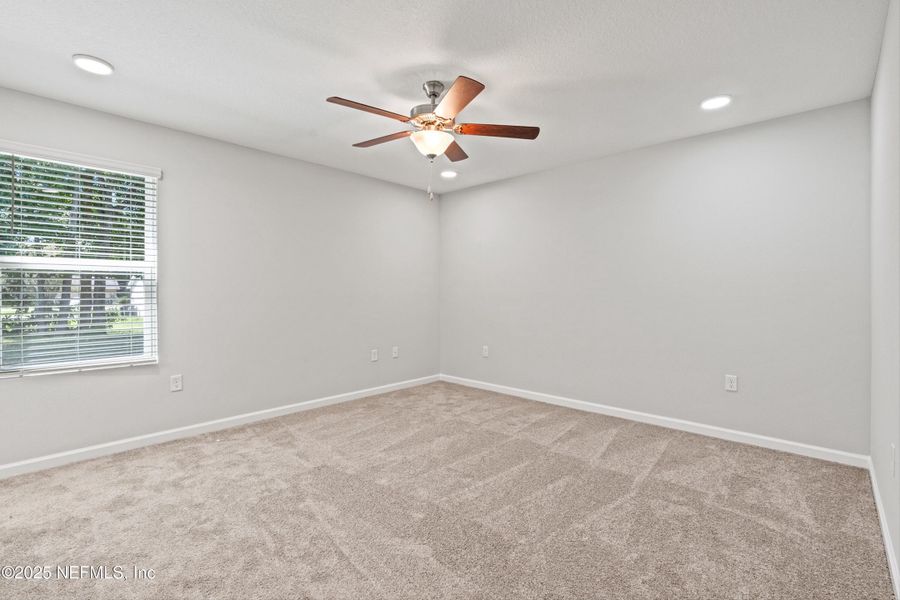 Spacious, unfurnished interior of a new home in , Jacksonville (Image 19).