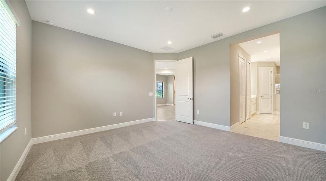 Spacious, unfurnished interior of a new home in , Nokomis (Image 28).