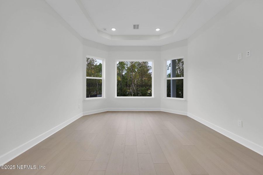 Spacious, unfurnished interior of a new home in , Ponte Vedra (Image 31).