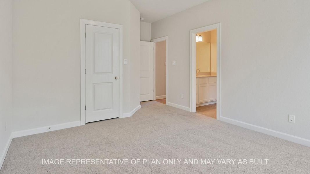Spacious, unfurnished interior of a new home in Wellborn Settlement, College Station (Image 20).