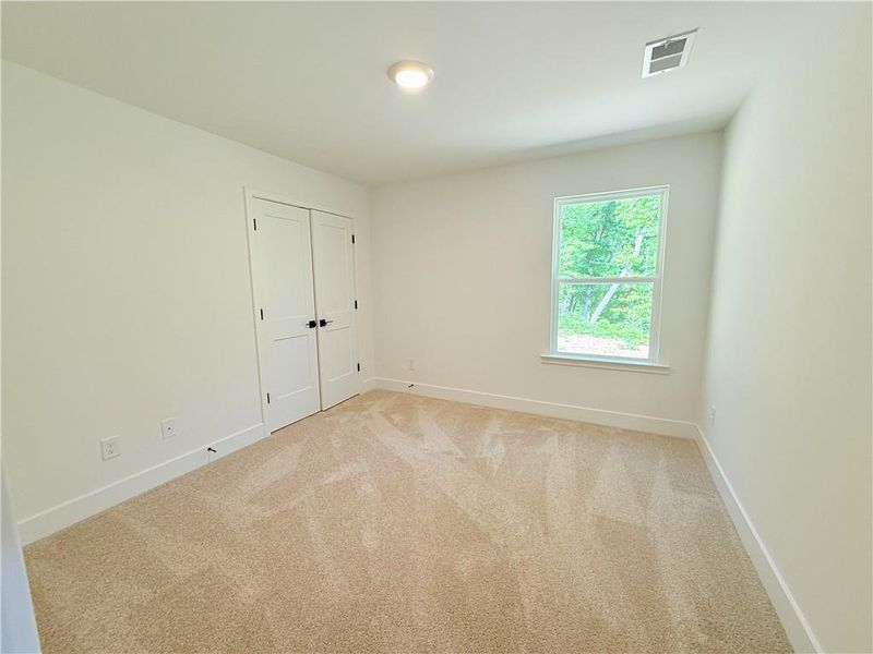 Spacious, unfurnished interior of a new home in Thunder Ridge, Dawsonville (Image 19). Spacious, unfurnished interior of a new home in Thunder Ridge, Dawsonville (Image 19).