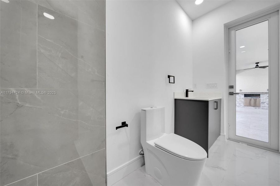 Furnished interior view inside a new home in , Cape Coral (Image 5). Furnished interior view inside a new home in , Cape Coral (Image 5).