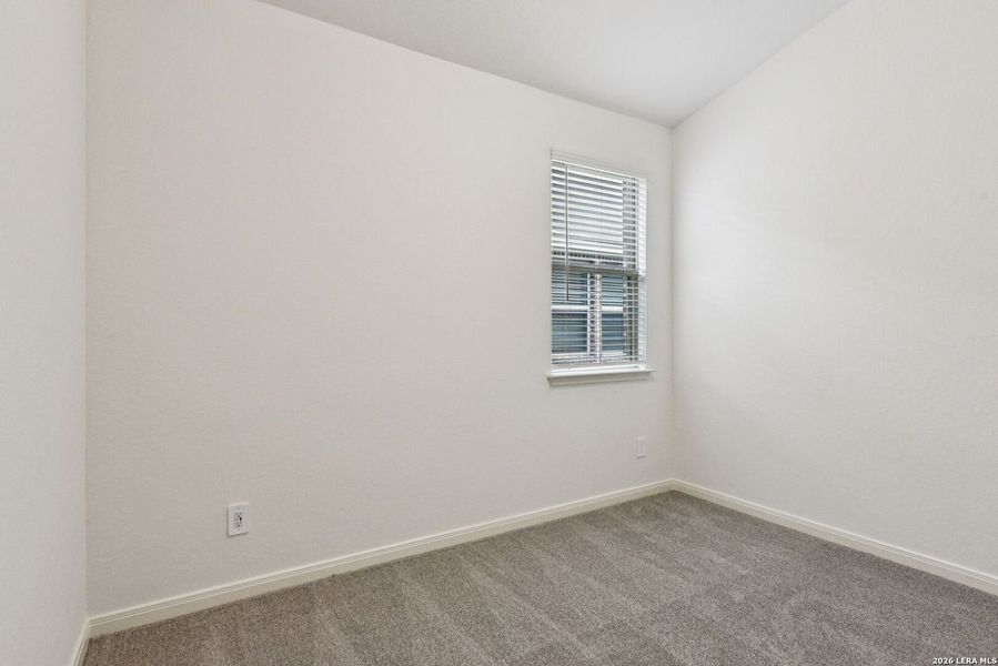 Spacious, unfurnished interior of a new home in Fox Falls, Boerne (Image 29).