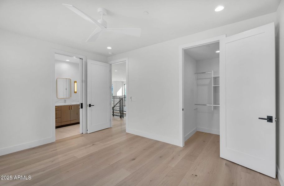 60-web-or-mls-North 39th-40