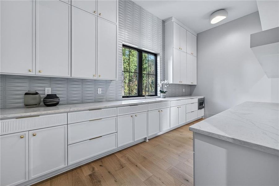 Furnished interior view inside a new home in , Atlanta (Image 14).