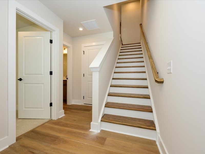 Image 16 of a home in Context at Oakhurst. Image 16 of a home in Context at Oakhurst.