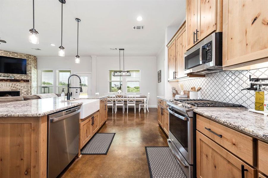 Farmhouse sink, pot filler and dream gas stove/oven