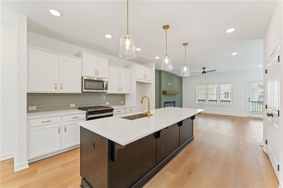 Furnished interior view inside a new home in East Park Village, Kennesaw (Image 7). Furnished interior view inside a new home in East Park Village, Kennesaw (Image 7).
