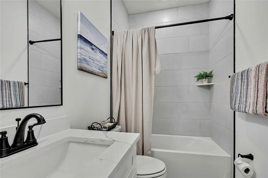 Furnished interior view inside a new home in , Weeki Wachee (Image 20).