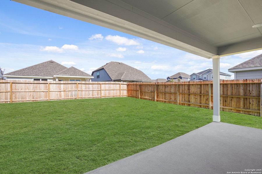 Exterior details and patio area of a home in Swenson Heights, Seguin (Image 3).