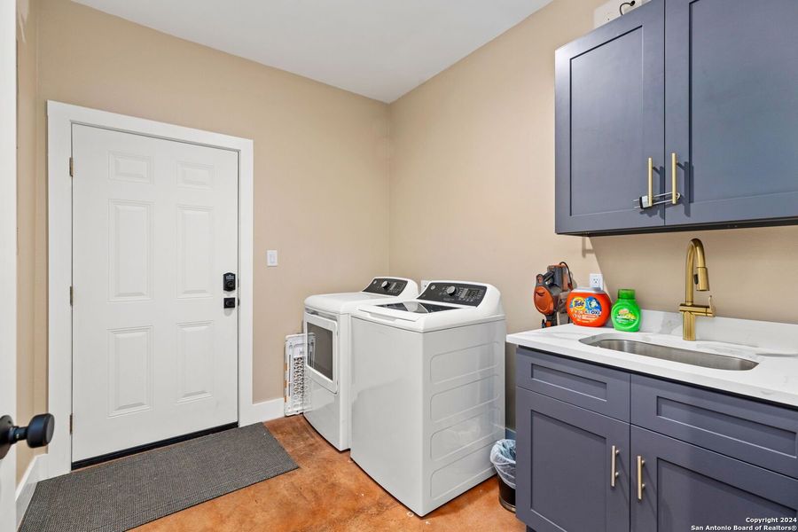 Furnished interior view inside a new home in , Concan (Image 20). Furnished interior view inside a new home in , Concan (Image 20).