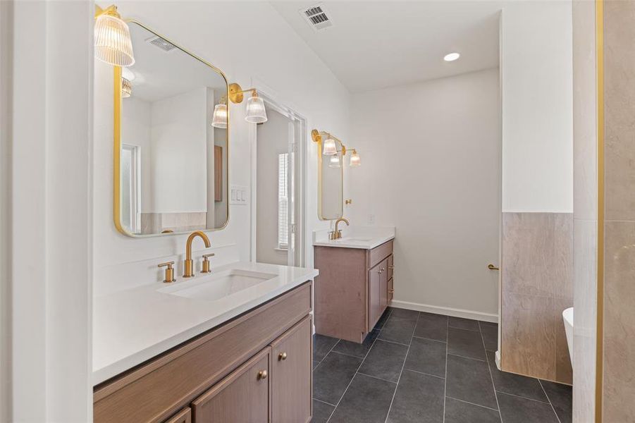 Furnished interior view inside a new home in , Granbury (Image 10). Furnished interior view inside a new home in , Granbury (Image 10).