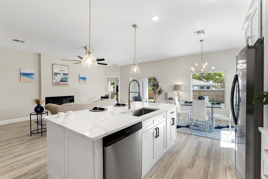 8636-100th-Ave-HigMedia-023-1280