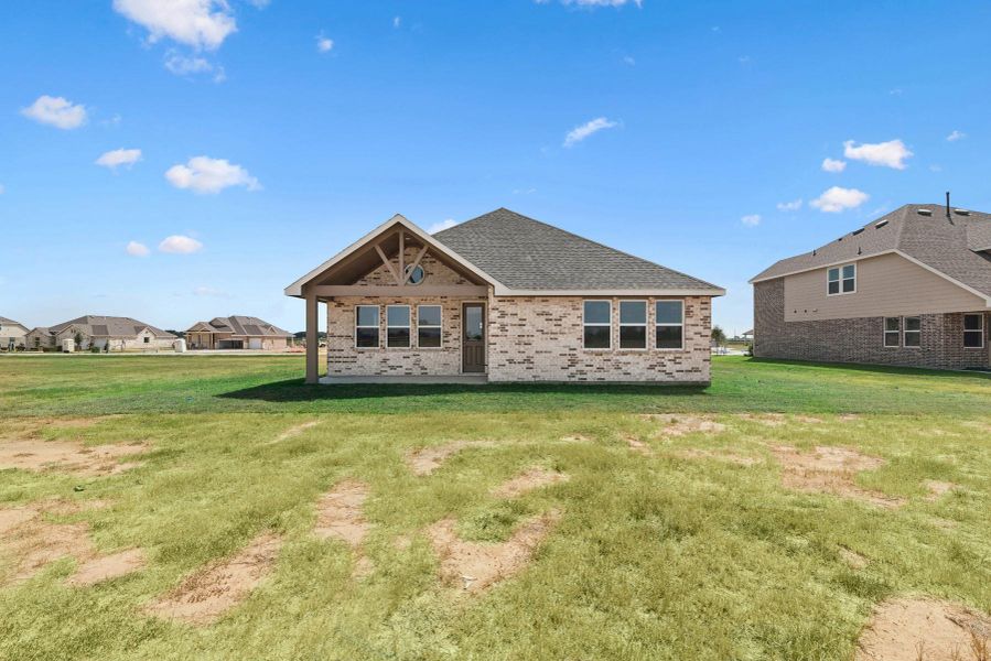 Huge backyard! Huge backyard!