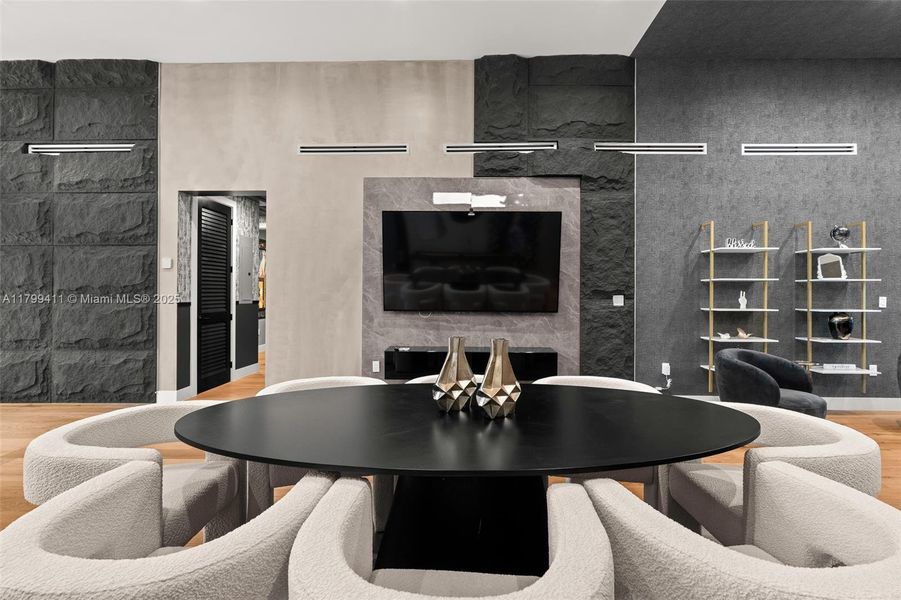 Image 46 of a home in .