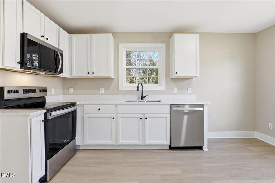 20-204 S Pender St-20