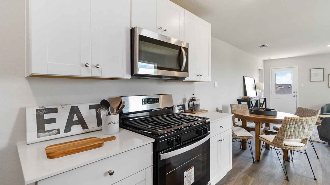 Image 19 representing the Atlanta by D.R. Horton in Watermark, Alvin, TX.