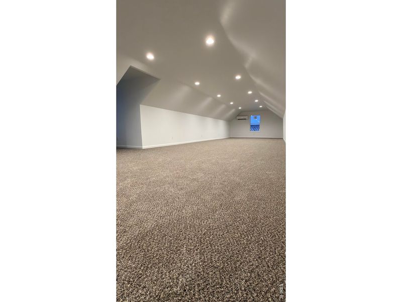 Spacious, unfurnished interior of a new home in , Nunn (Image 17).