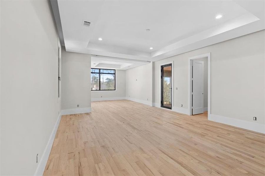 Spacious, unfurnished interior of a new home in , Marietta (Image 43).