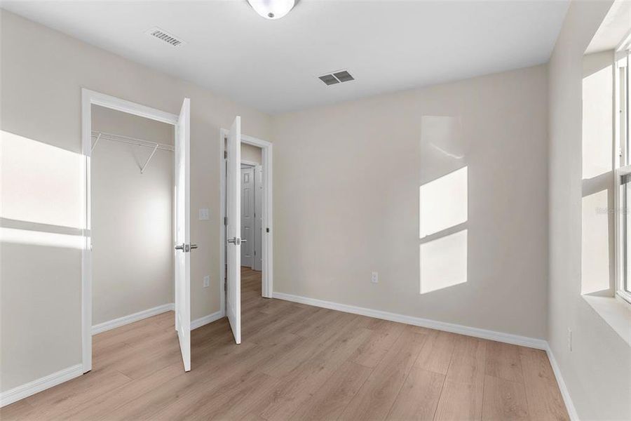 Spacious, unfurnished interior of a new home in , Auburndale (Image 19).