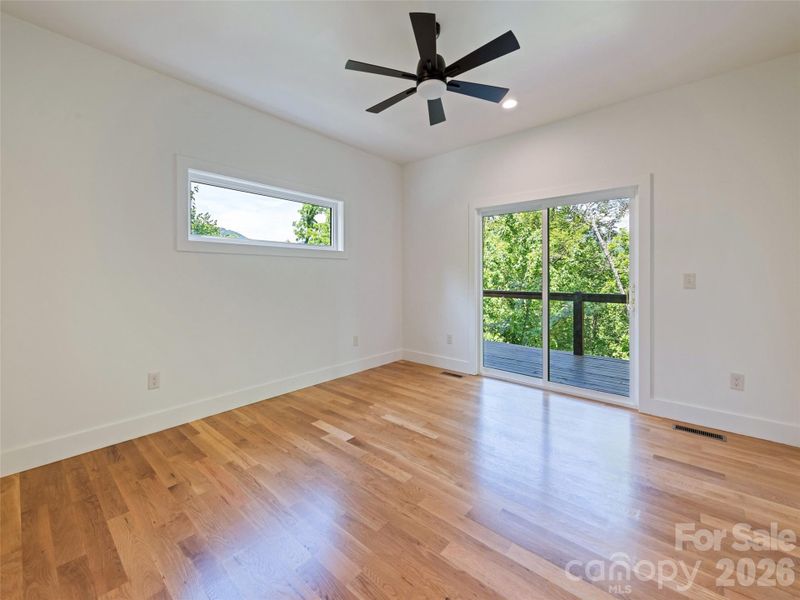 Spacious, unfurnished interior of a new home in , Clyde (Image 28).