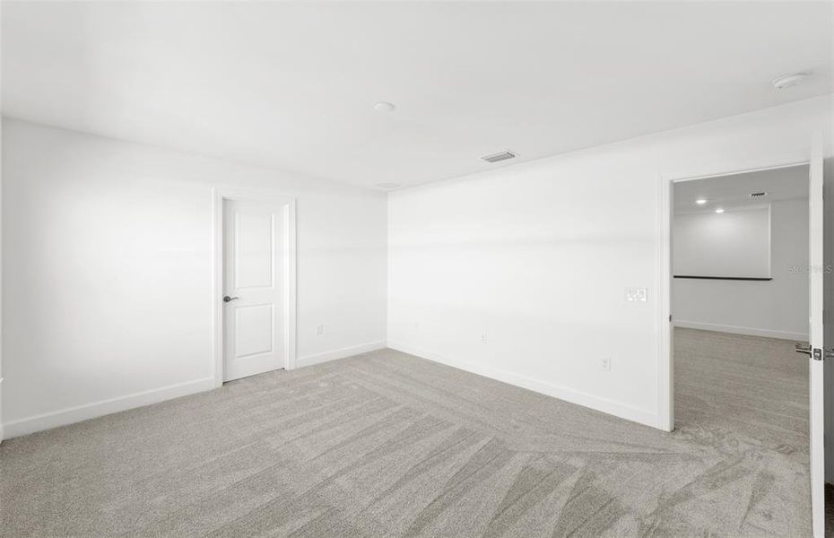 Spacious, unfurnished interior of a new home in SeaFlower, Bradenton (Image 29).