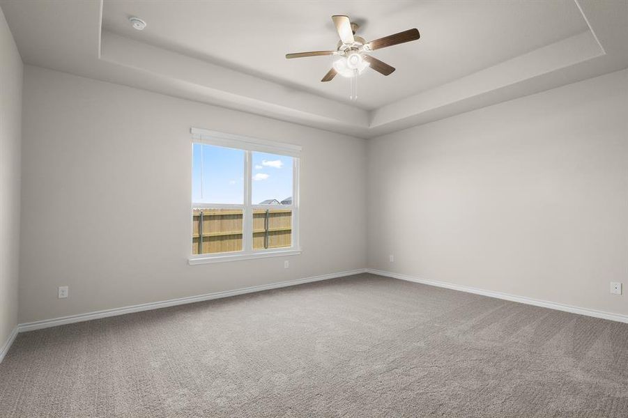 Spacious, unfurnished interior of a new home in Rocky Creek Crossing, Fort Worth (Image 11).