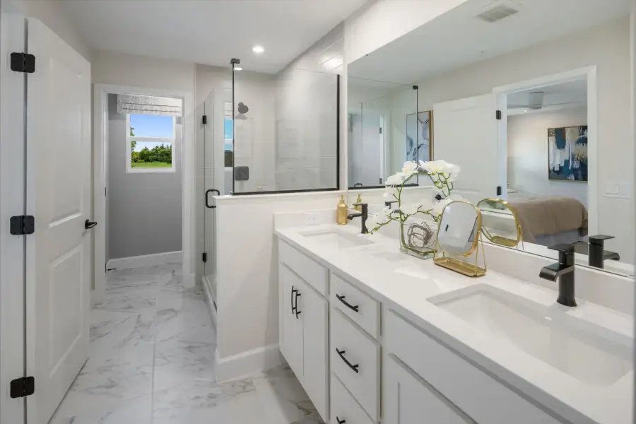 Owner's Bathroom
