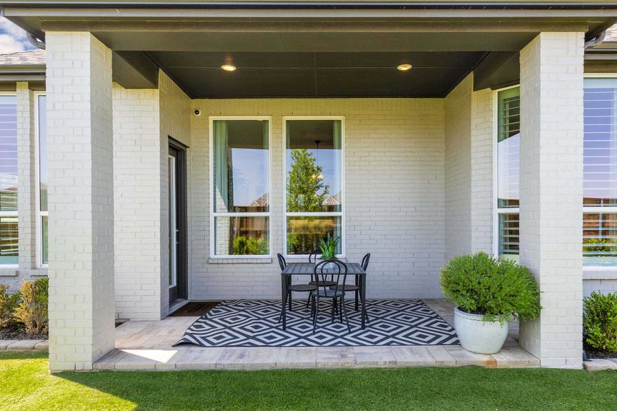 Backyard/Patio Backyard/Patio