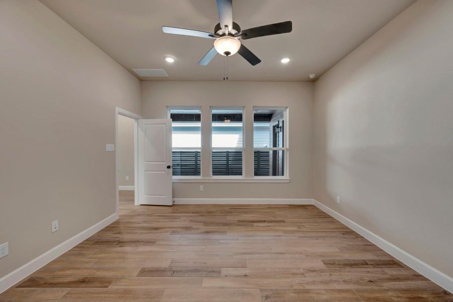 Spacious, unfurnished interior of a new home in Indigo - Enclave Collection, Richmond (Image 29). Spacious, unfurnished interior of a new home in Indigo - Enclave Collection, Richmond (Image 29).