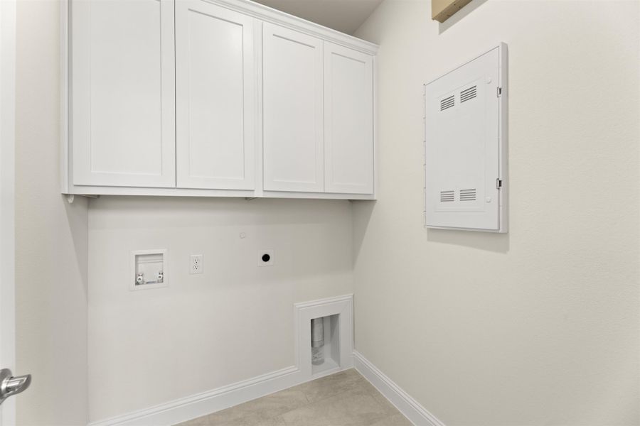 Representative unfurnished interior of a home built from the Magnolia by UnionMain Homes in Edgewater, Fate (Image 22). Representative unfurnished interior of a home built from the Magnolia by UnionMain Homes in Edgewater, Fate (Image 22).