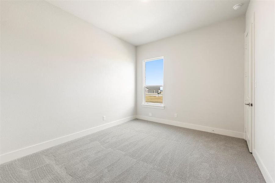 Spacious, unfurnished interior of a new home in Eagle Ridge Estates, Weatherford (Image 21).