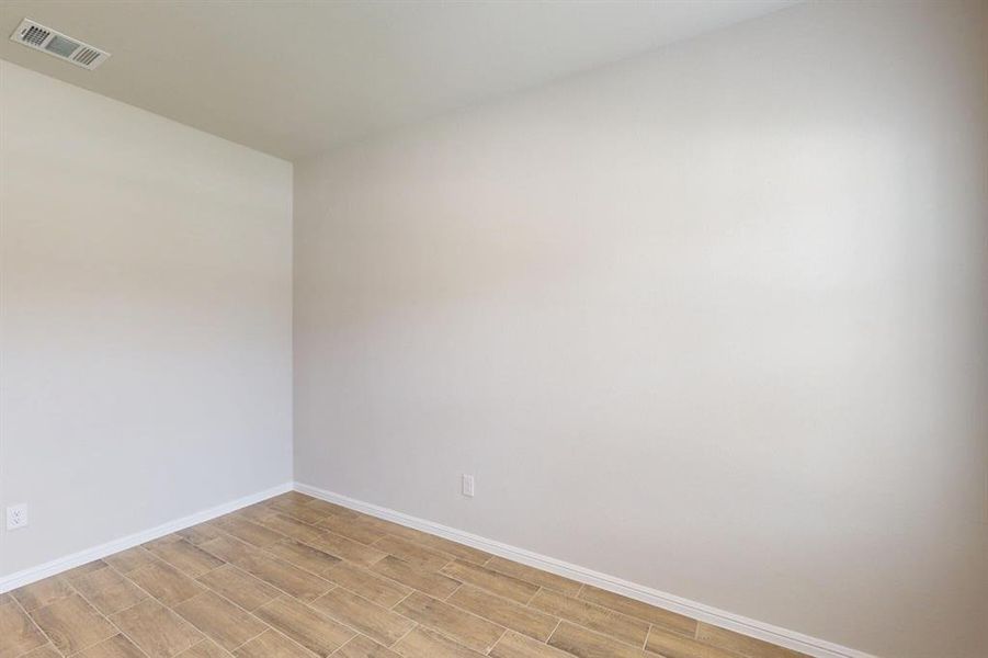 Spacious, unfurnished interior of a new home in Forest Park, Princeton (Image 25). Spacious, unfurnished interior of a new home in Forest Park, Princeton (Image 25).