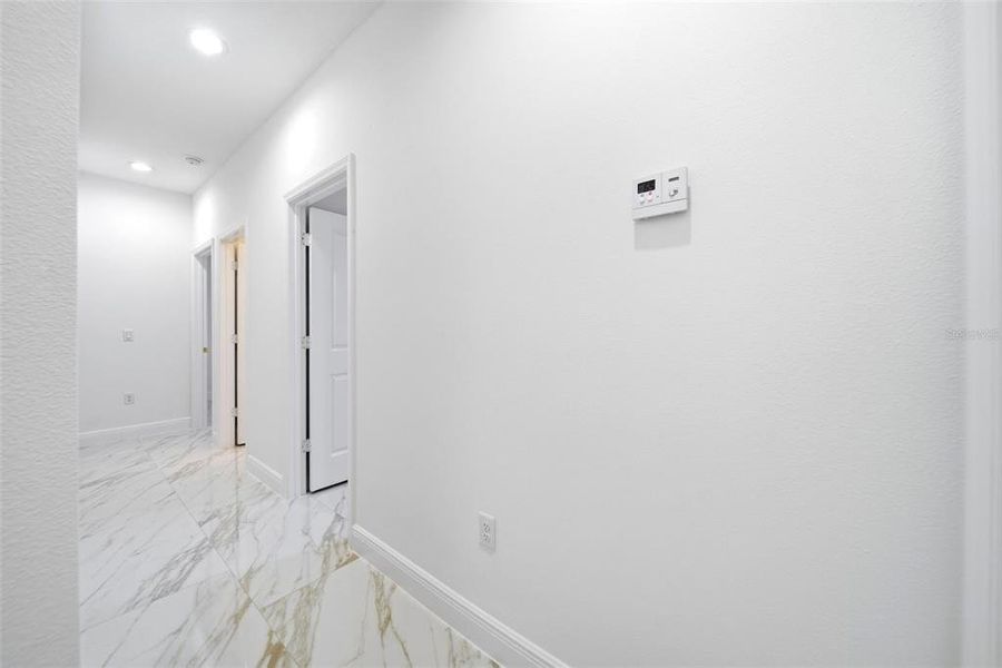 Spacious, unfurnished interior of a new home in , Altamonte Springs (Image 21).