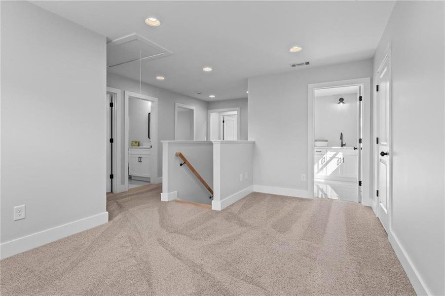 Spacious, unfurnished interior of a new home in , Marietta (Image 23).