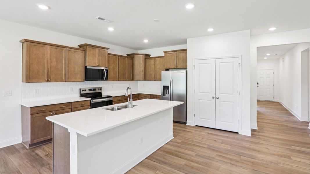 Representative furnished interior of a home built from the Pendleton by DRB Homes in Oakmont Manor, Oxford (Image 7).