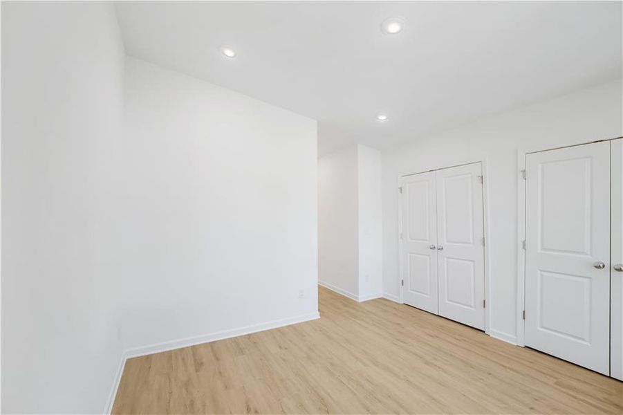Spacious, unfurnished interior of a new home in , Scottdale (Image 15).