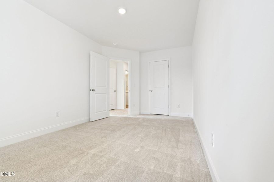 22-web-or-mls-Granite Quarry Dr-S3101-02